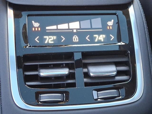 2026 Volvo XC90 B6 AWD Plus 7-Seater