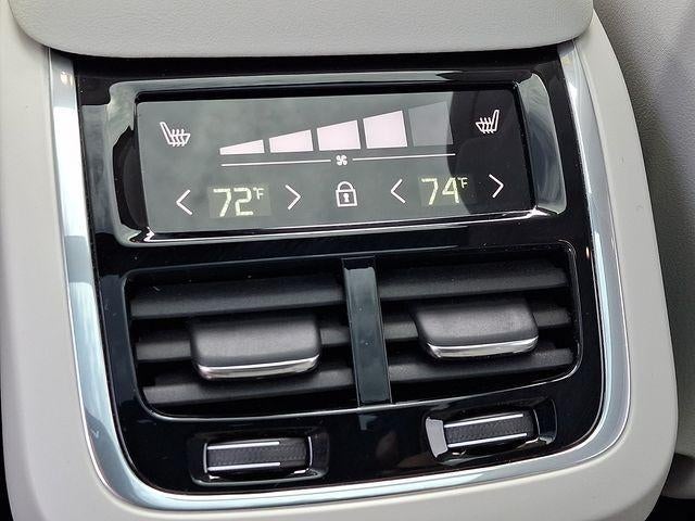 2025 Volvo XC90 B6 AWD Plus 7-Seater