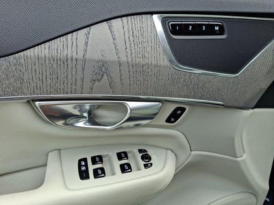 2025 Volvo XC90 B6 AWD Plus 7-Seater