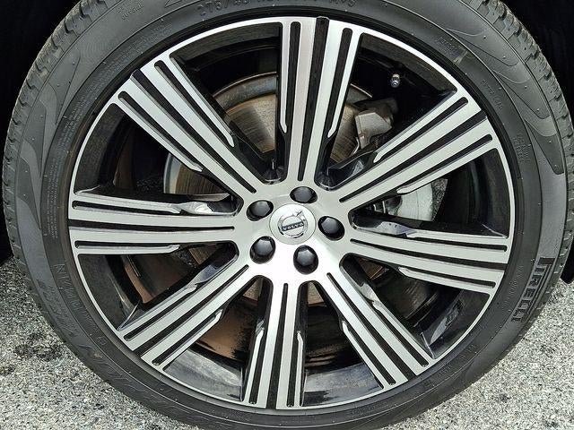 2025 Volvo XC90 B6 AWD Plus 7-Seater