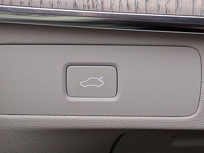 2025 Volvo XC90 B6 AWD Plus 7-Seater