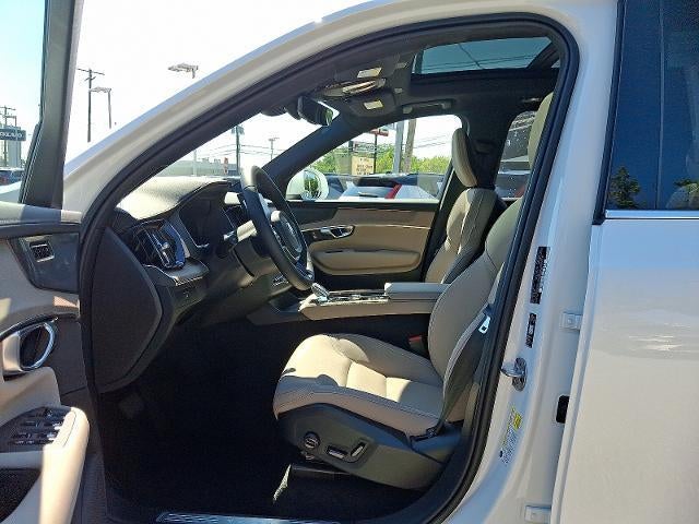 2026 Volvo XC90 B6 AWD Plus 7-Seater