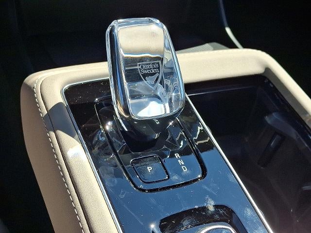 2026 Volvo XC90 B6 AWD Plus 7-Seater