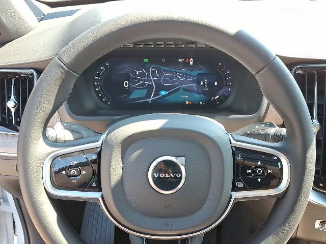 2026 Volvo XC90 B6 AWD Plus 7-Seater