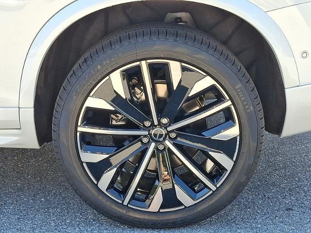 2026 Volvo XC90 B6 AWD Plus 7-Seater