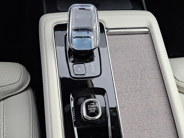 2026 Volvo XC90 B6 AWD Ultra 7-Seater