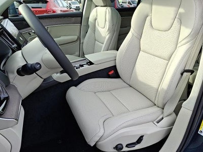 2026 Volvo XC90 B6 AWD Ultra 7-Seater