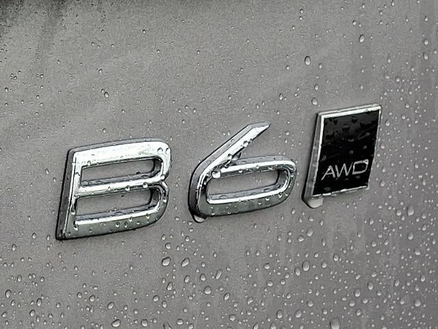 2026 Volvo XC90 B6 AWD Ultra Dark Theme 7-Seater