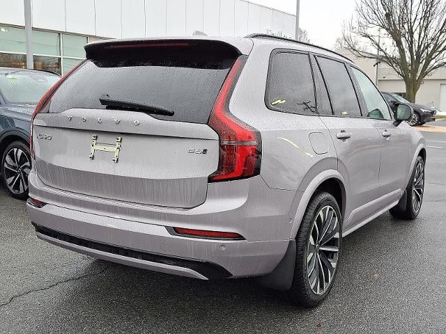 2026 Volvo XC90 B6 AWD Ultra Dark Theme 7-Seater