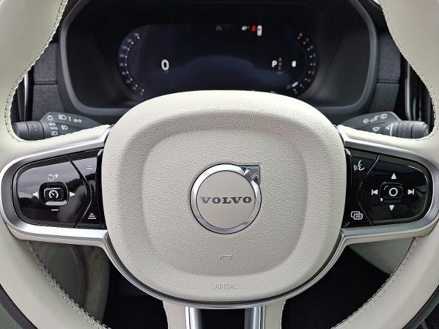 2026 Volvo XC90 B6 AWD Ultra Dark Theme 7-Seater