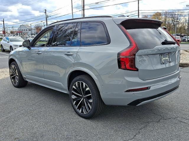 2026 Volvo XC90 B6 AWD Ultra Dark Theme 7-Seater
