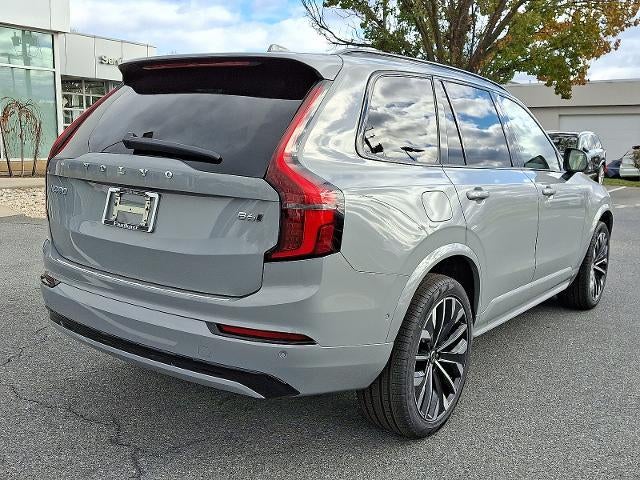 2026 Volvo XC90 B6 AWD Ultra Dark Theme 7-Seater