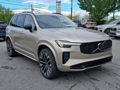 2026 Volvo XC90 B6 AWD Ultra Dark Theme 7-Seater