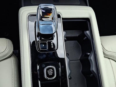 2026 Volvo XC90 B6 AWD Ultra Dark Theme 7-Seater