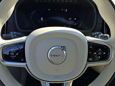 2026 Volvo XC90 B6 AWD Ultra Dark Theme 7-Seater