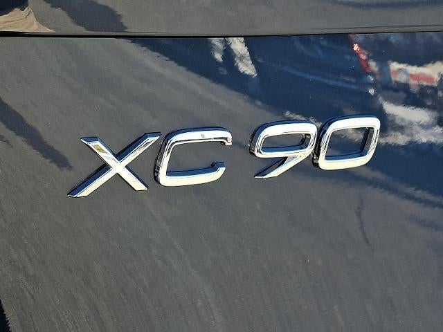 2026 Volvo XC90 B6 AWD Ultra Dark Theme 7-Seater