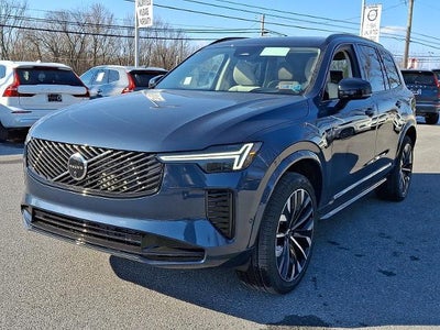 2026 Volvo XC90 B6 AWD Ultra Dark Theme 7-Seater