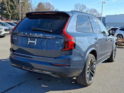 2026 Volvo XC90 B6 AWD Ultra Dark Theme 7-Seater
