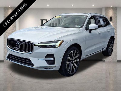 2023 Volvo XC60 B6 AWD Ultimate Bright Theme