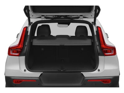 2021 Volvo XC40 T5 AWD Momentum