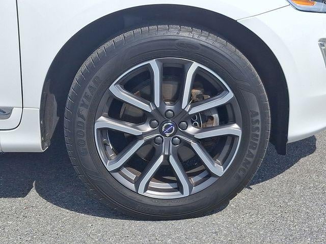2017 Volvo XC60 T6 AWD Dynamic