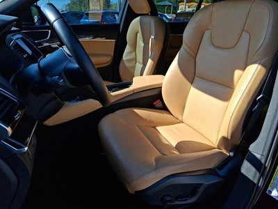 2016 Volvo XC90 AWD 4dr T6 Momentum