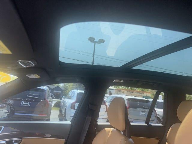 2016 Volvo XC90 AWD 4dr T6 Momentum