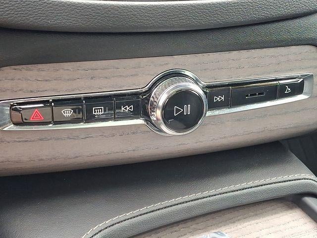2022 Volvo XC90 Recharge Plug-In Hybrid T8 eAWD PHEV Inscription 6P