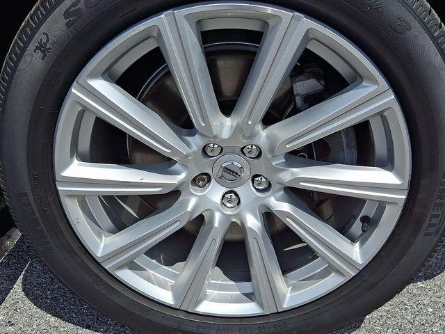 2019 Volvo XC90 T8 eAWD Plug-In Hybrid Inscription