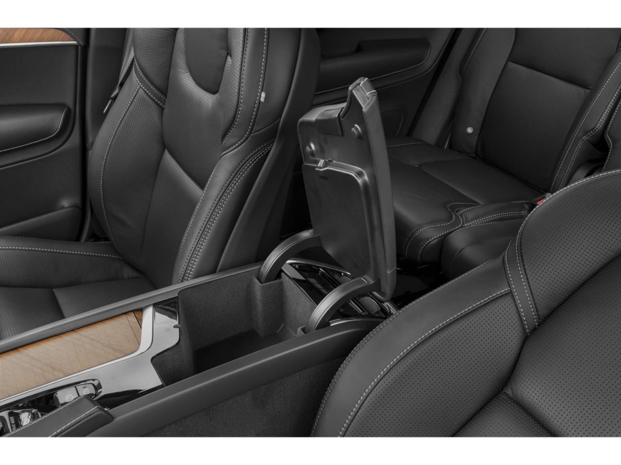 2019 Volvo XC90 T8 eAWD Plug-In Hybrid Inscription