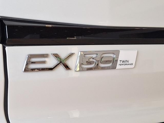 2026 Volvo EX30 Twin Motor AWD Ultra