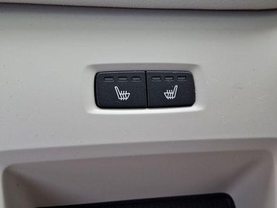 2023 Volvo XC60 Recharge Plug-In Hybrid T8 eAWD PHEV Ultimate Bright Theme