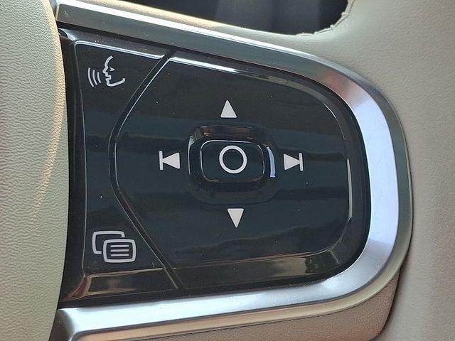 2023 Volvo XC60 Recharge Plug-In Hybrid T8 eAWD PHEV Ultimate Bright Theme
