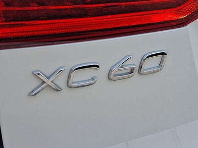2023 Volvo XC60 Recharge Plug-In Hybrid T8 eAWD PHEV Ultimate Bright Theme
