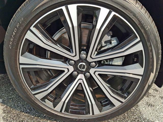 2023 Volvo XC60 Recharge Plug-In Hybrid T8 eAWD PHEV Ultimate Bright Theme