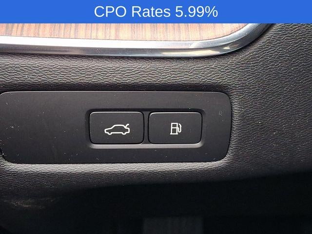 2023 Volvo XC60 Recharge Plug-In Hybrid T8 eAWD PHEV Ultimate Bright Theme