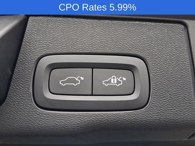 2023 Volvo XC60 Recharge Plug-In Hybrid T8 eAWD PHEV Ultimate Bright Theme