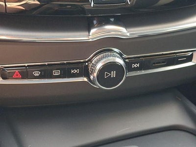 2024 Volvo XC60 Recharge Plug-In Hybrid T8 eAWD PHEV Core Dark Theme