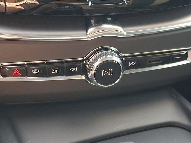 2024 Volvo XC60 Recharge Plug-In Hybrid T8 eAWD PHEV Core Dark Theme