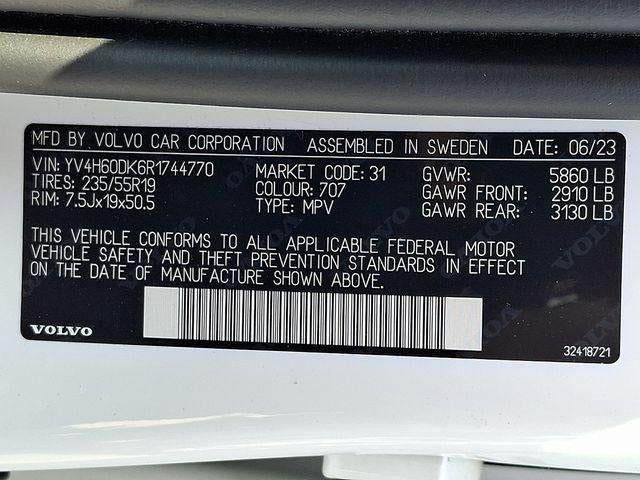 2024 Volvo XC60 Recharge Plug-In Hybrid T8 eAWD PHEV Core Dark Theme