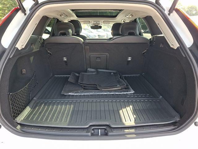2024 Volvo XC60 Recharge Plug-In Hybrid T8 eAWD PHEV Core Dark Theme