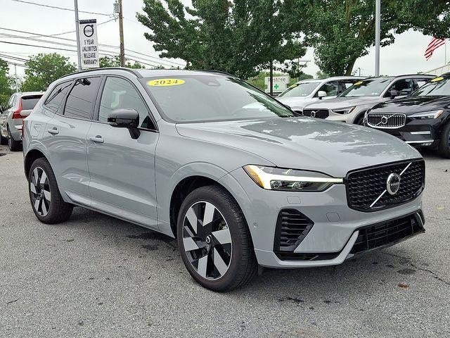 2024 Volvo XC60 Recharge Plug-In Hybrid T8 eAWD PHEV Plus Dark Theme