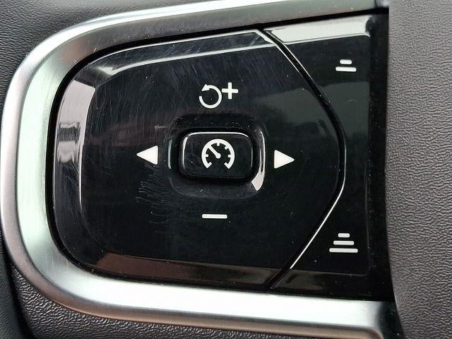 2024 Volvo XC60 Recharge Plug-In Hybrid T8 eAWD PHEV Plus Dark Theme