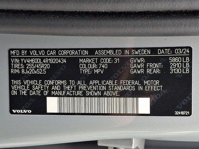 2024 Volvo XC60 Recharge Plug-In Hybrid T8 eAWD PHEV Plus Dark Theme