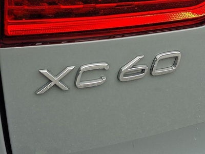2024 Volvo XC60 Recharge Plug-In Hybrid T8 eAWD PHEV Plus Dark Theme