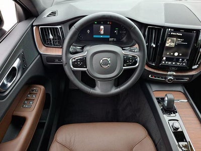 2024 Volvo XC60 Recharge Plug-In Hybrid T8 eAWD PHEV Plus Dark Theme