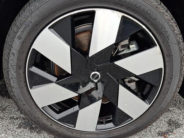 2024 Volvo XC60 Recharge Plug-In Hybrid T8 eAWD PHEV Plus Dark Theme