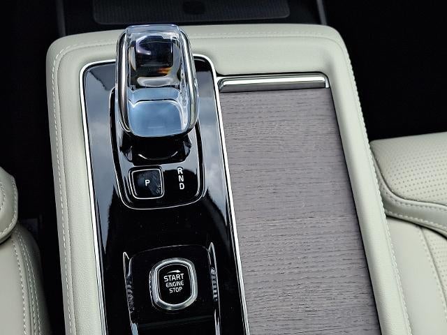 2026 Volvo XC90 Plug-In Hybrid T8 AWD Ultra 6-Seater