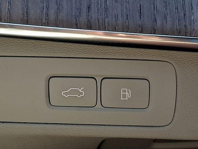 2024 Volvo XC90 Recharge Plug-In Hybrid T8 eAWD PHEV Ultimate 6P