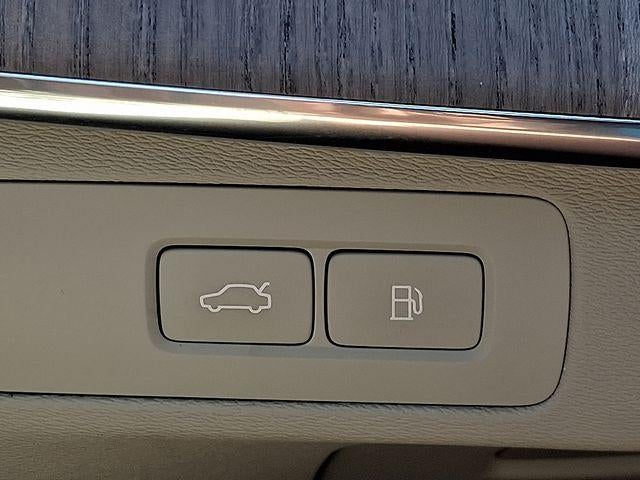 2024 Volvo XC90 Recharge Plug-In Hybrid T8 eAWD PHEV Ultimate 6P